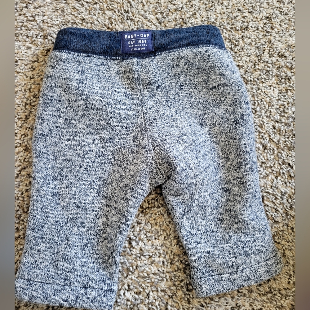 Baby Gap sweatpants - Picture 5 of 5